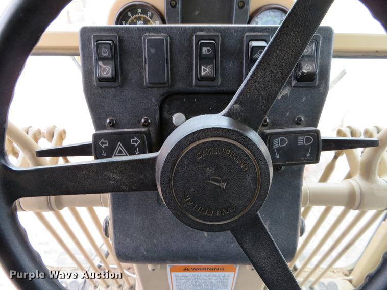 image for item DC0903 2002 Caterpillar 120H motor grader