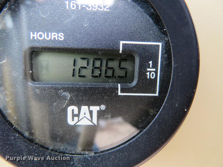 image for item DC0903 2002 Caterpillar 120H motor grader