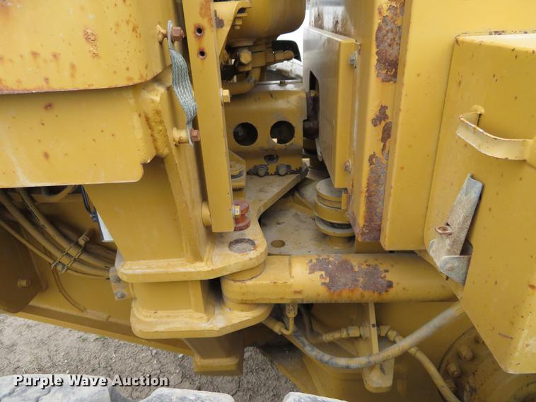 image for item DC0903 2002 Caterpillar 120H motor grader