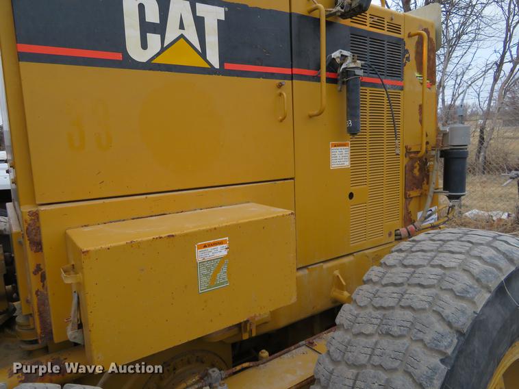 image for item DC0903 2002 Caterpillar 120H motor grader