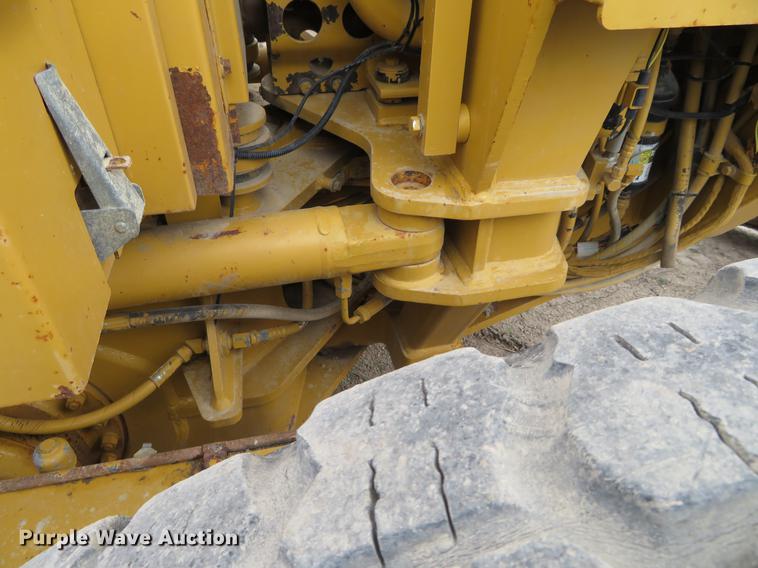 image for item DC0903 2002 Caterpillar 120H motor grader