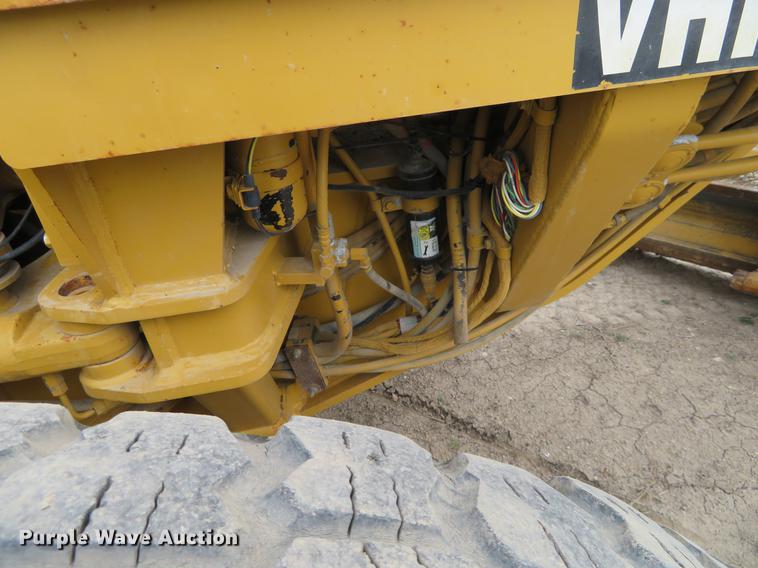 image for item DC0903 2002 Caterpillar 120H motor grader