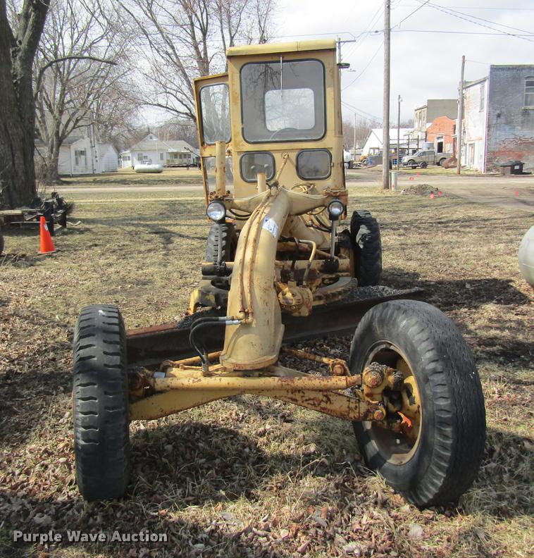 image for item DC4368 Allis Chalmers D rigid frame motor grader