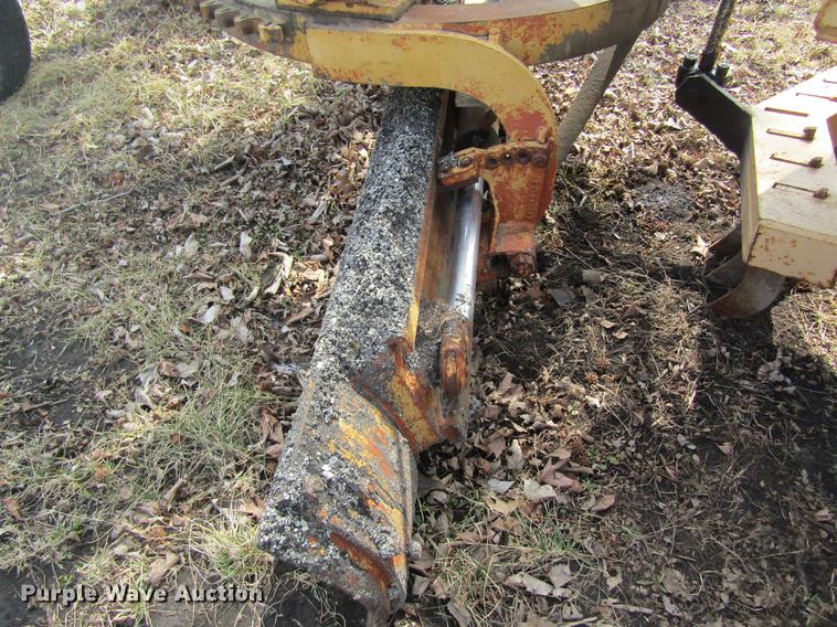 image for item DC4368 Allis Chalmers D rigid frame motor grader