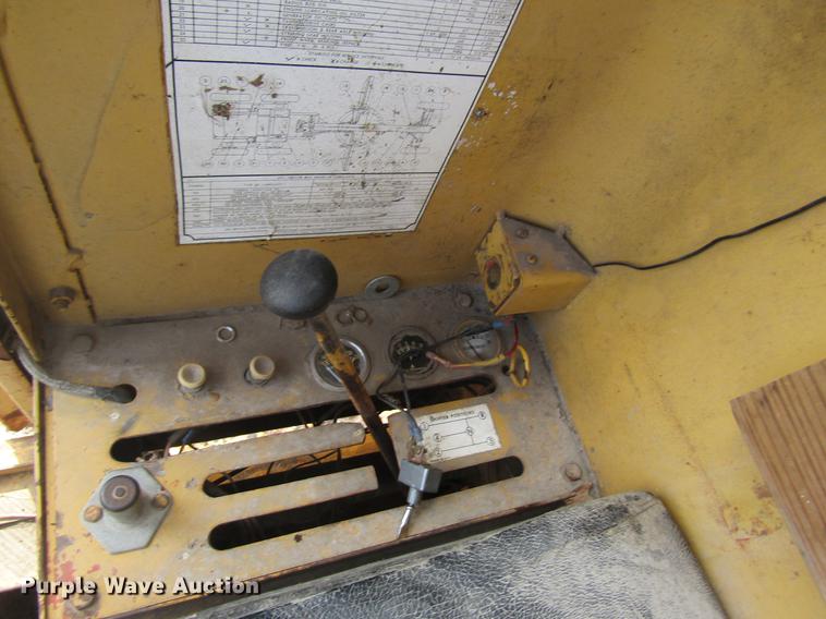 image for item DC4368 Allis Chalmers D rigid frame motor grader