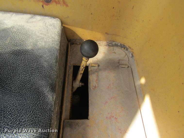 image for item DC4368 Allis Chalmers D rigid frame motor grader