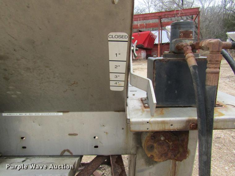 image for item DC4428 Western stainless steel spreader