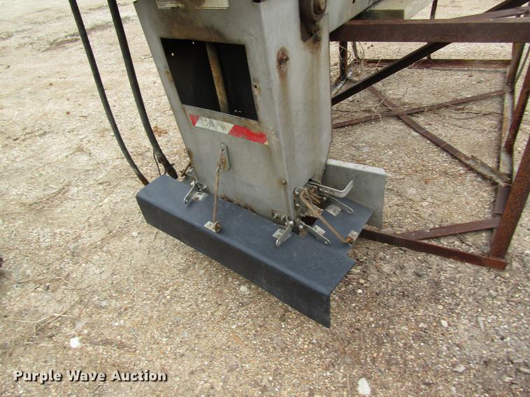 image for item DC4428 Western stainless steel spreader