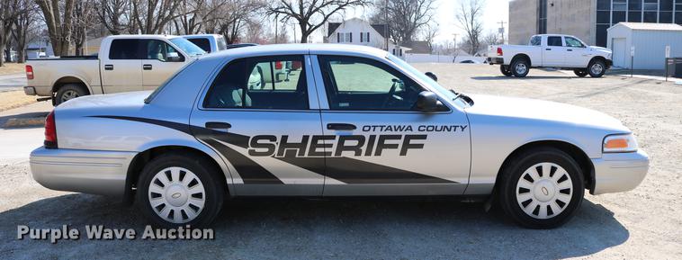 image for item DC7666 2008 Ford Crown Victoria Police Interceptor