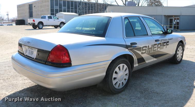 image for item DC7666 2008 Ford Crown Victoria Police Interceptor