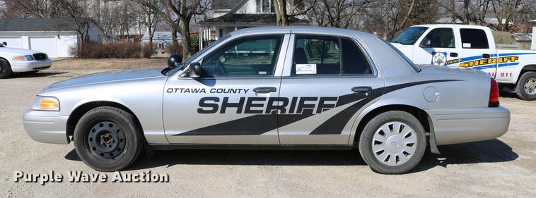 image for item DC7666 2008 Ford Crown Victoria Police Interceptor