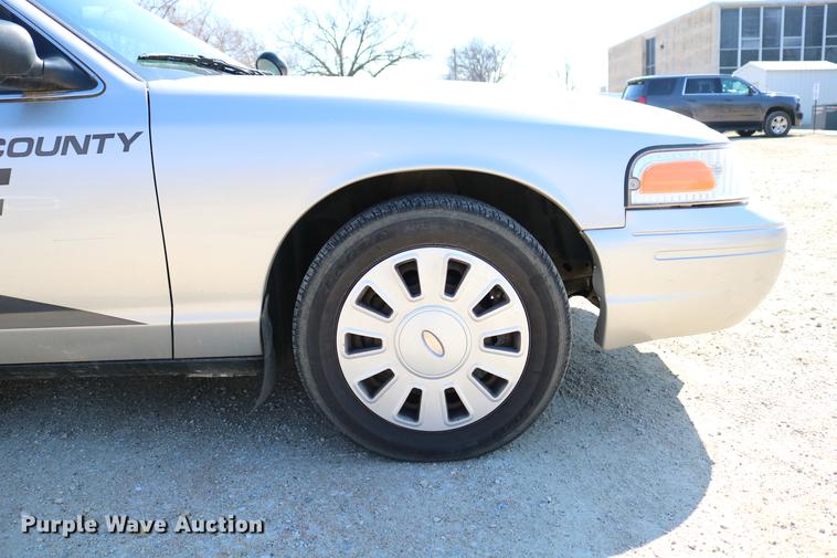 image for item DC7666 2008 Ford Crown Victoria Police Interceptor