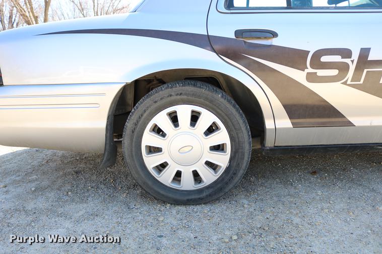 image for item DC7666 2008 Ford Crown Victoria Police Interceptor