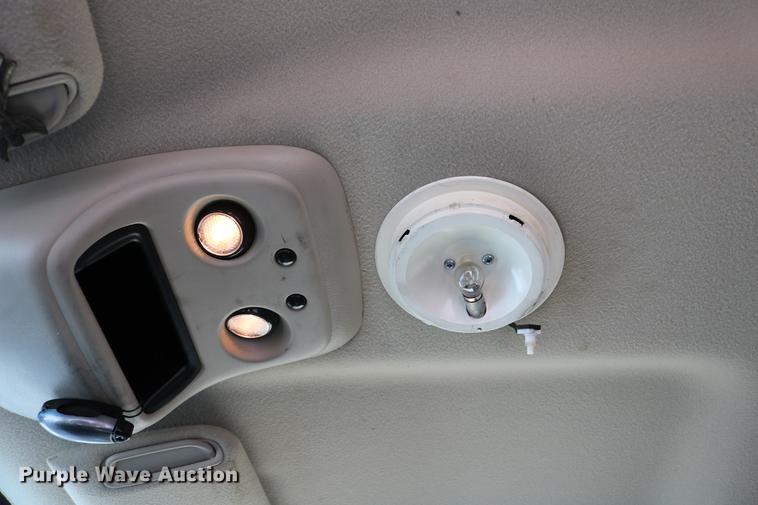 image for item DC7667 2003 Chevrolet Silverado 1500HD Crew Cab pickup truck