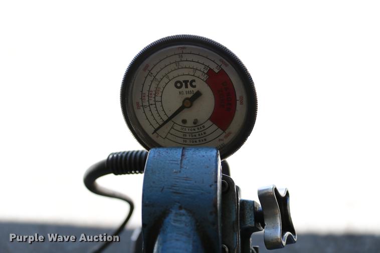 image for item DC7669 OTC brake press