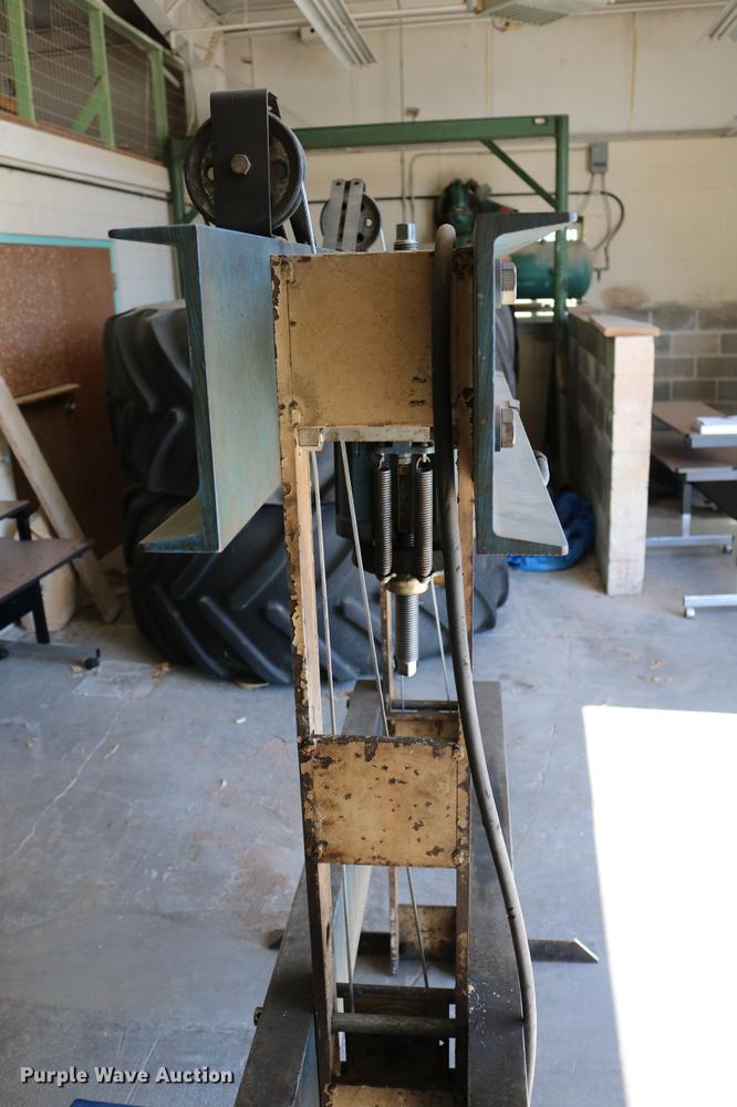 image for item DC7669 OTC brake press