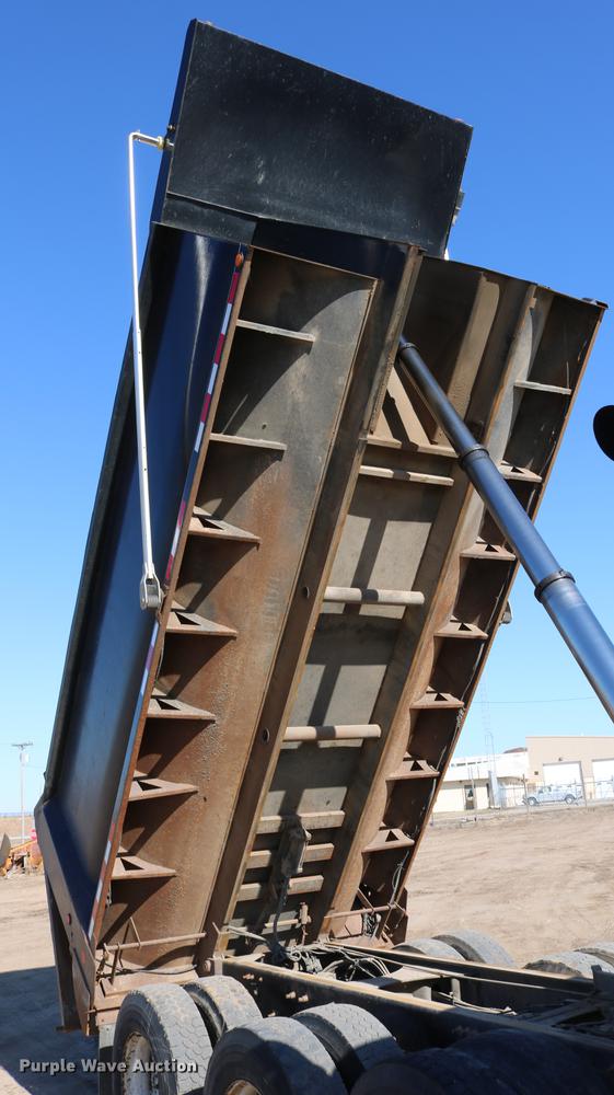 image for item DC7671 2007 Mack CTP713 dump truck