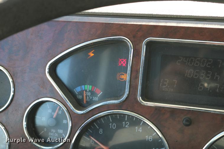 image for item DC7671 2007 Mack CTP713 dump truck