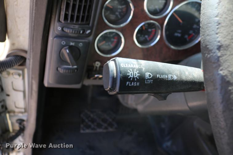 image for item DC7671 2007 Mack CTP713 dump truck