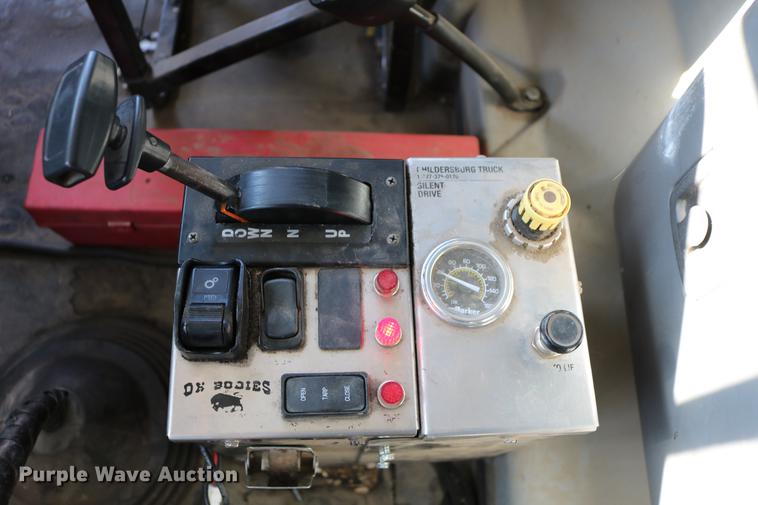 image for item DC7671 2007 Mack CTP713 dump truck