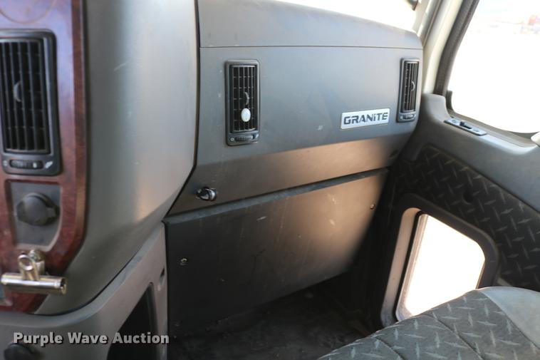 image for item DC7671 2007 Mack CTP713 dump truck