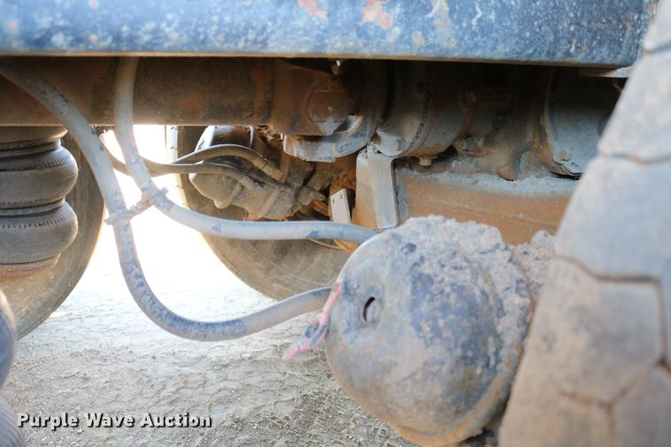 image for item DC7671 2007 Mack CTP713 dump truck