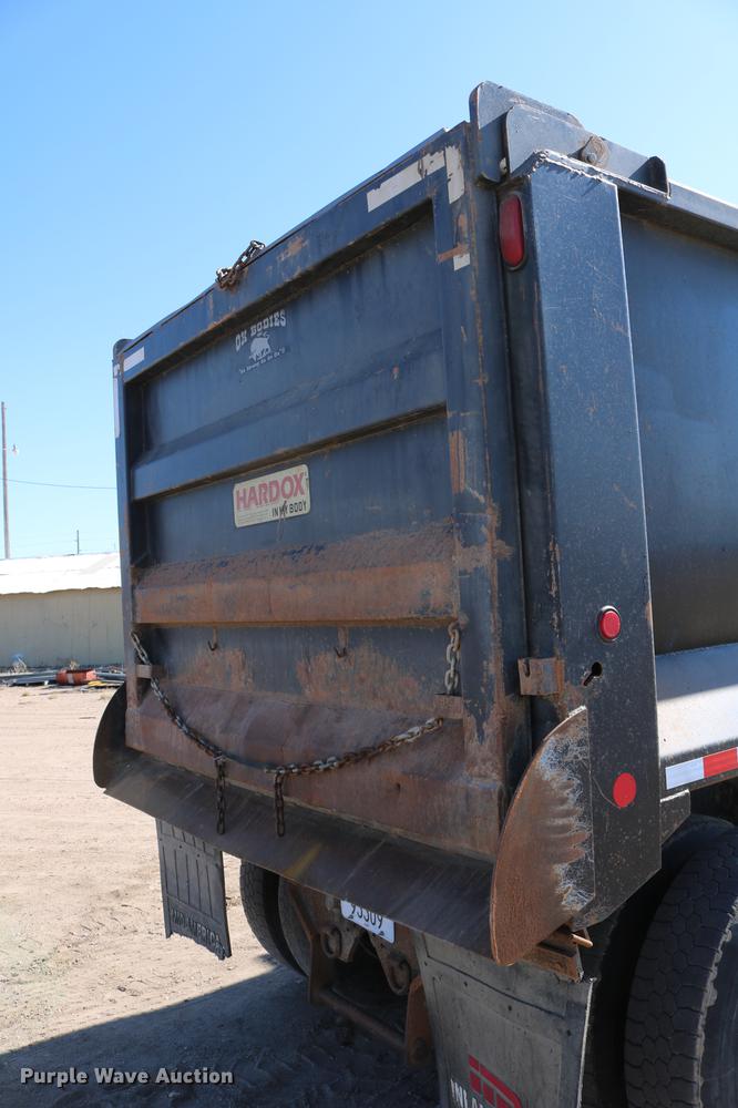 image for item DC7671 2007 Mack CTP713 dump truck