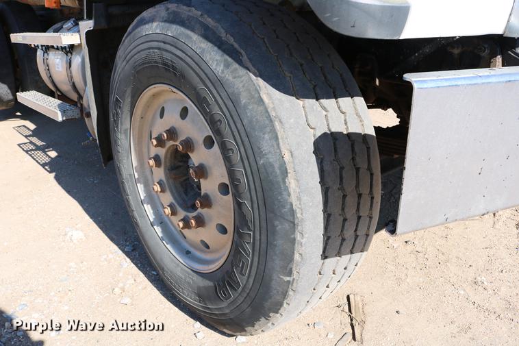 image for item DC7671 2007 Mack CTP713 dump truck