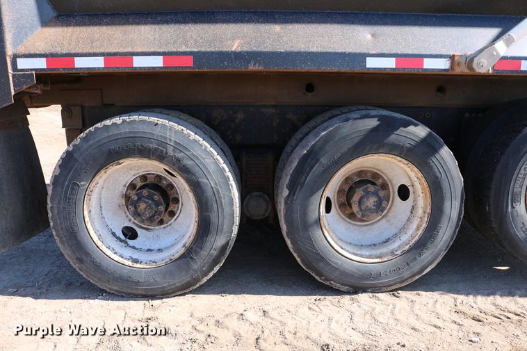 image for item DC7671 2007 Mack CTP713 dump truck