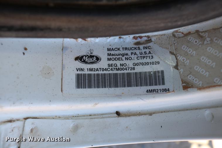 image for item DC7671 2007 Mack CTP713 dump truck