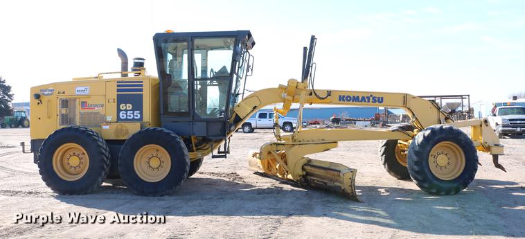 image for item DC7672 2007 Komatsu GD655-3E0 motor grader
