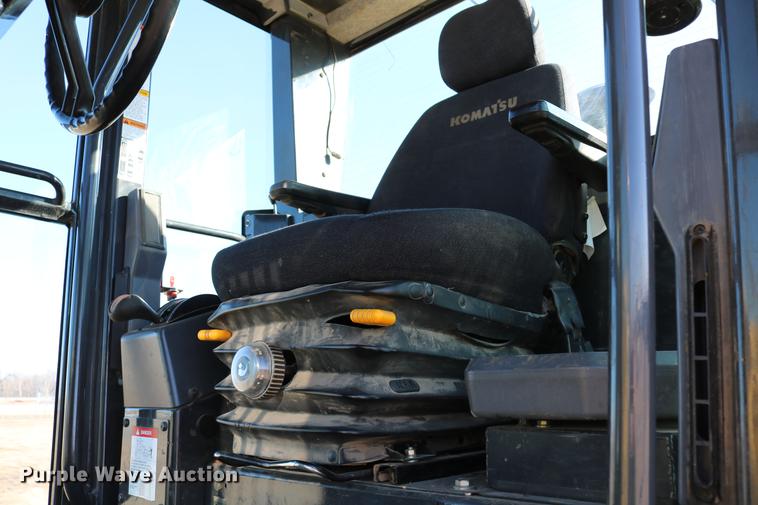 image for item DC7672 2007 Komatsu GD655-3E0 motor grader