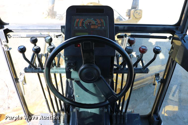 image for item DC7672 2007 Komatsu GD655-3E0 motor grader