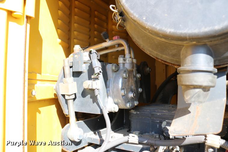 image for item DC7672 2007 Komatsu GD655-3E0 motor grader