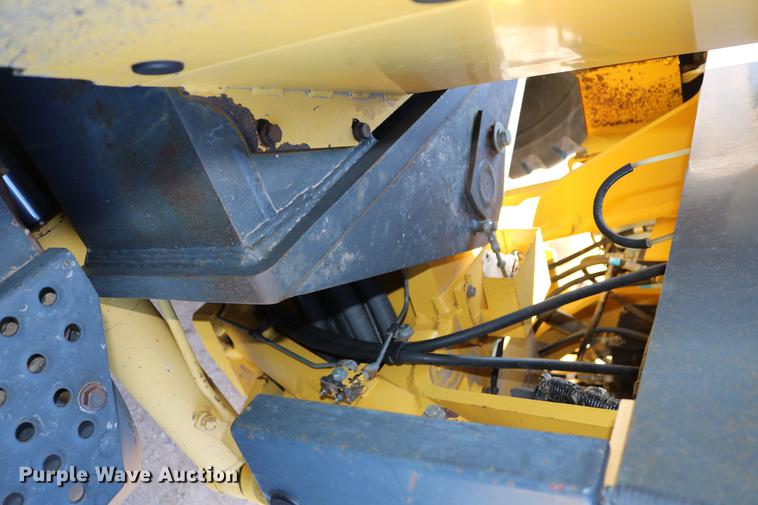 image for item DC7672 2007 Komatsu GD655-3E0 motor grader