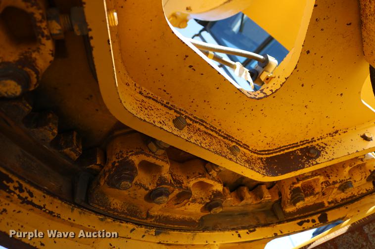 image for item DC7672 2007 Komatsu GD655-3E0 motor grader