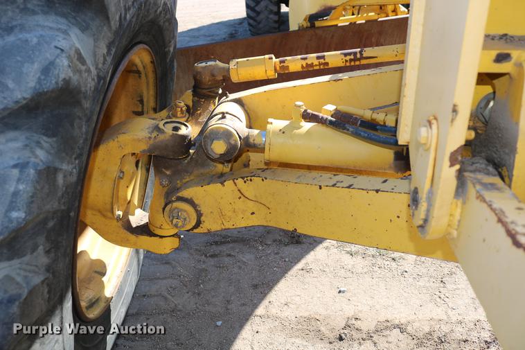 image for item DC7672 2007 Komatsu GD655-3E0 motor grader