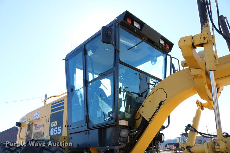 image for item DC7672 2007 Komatsu GD655-3E0 motor grader