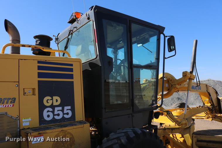 image for item DC7672 2007 Komatsu GD655-3E0 motor grader