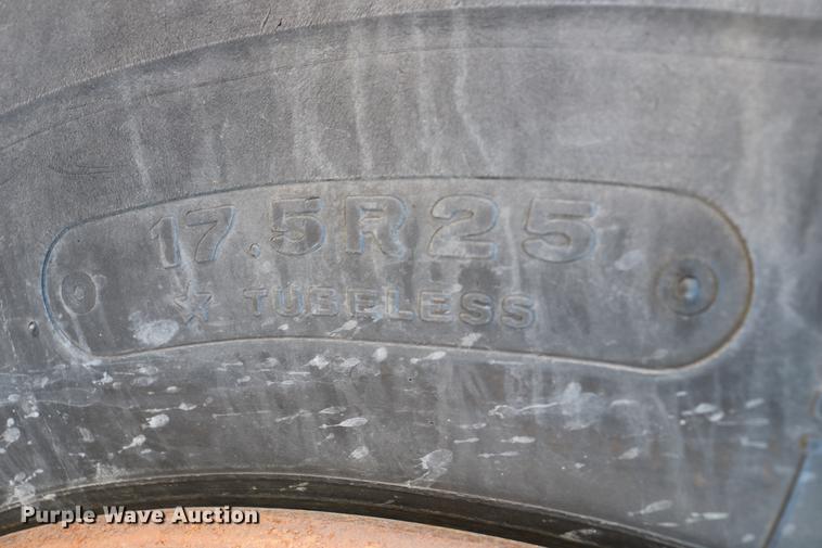 image for item DC7672 2007 Komatsu GD655-3E0 motor grader