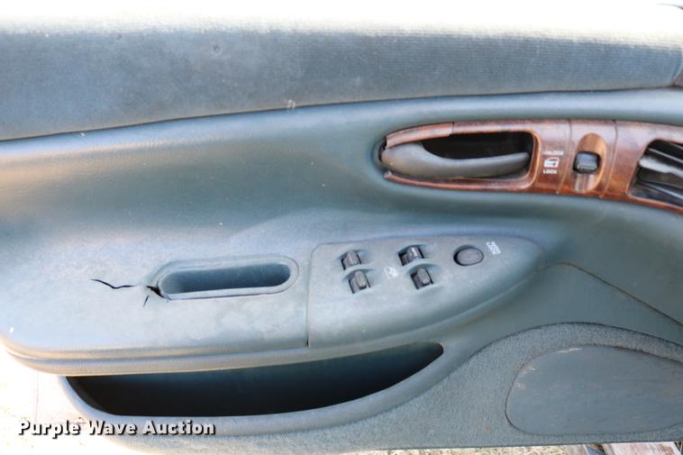 image for item DC7673 1995 Chrysler Concorde