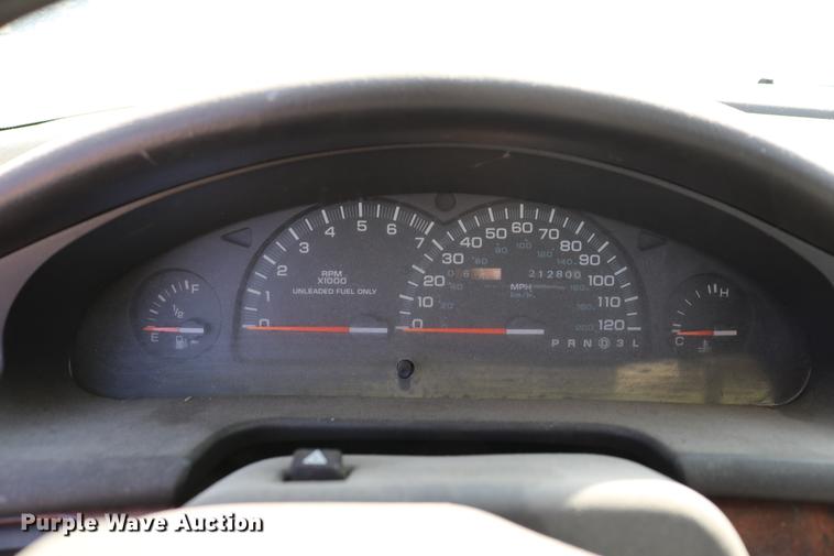 image for item DC7673 1995 Chrysler Concorde