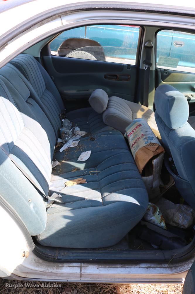 image for item DC7673 1995 Chrysler Concorde