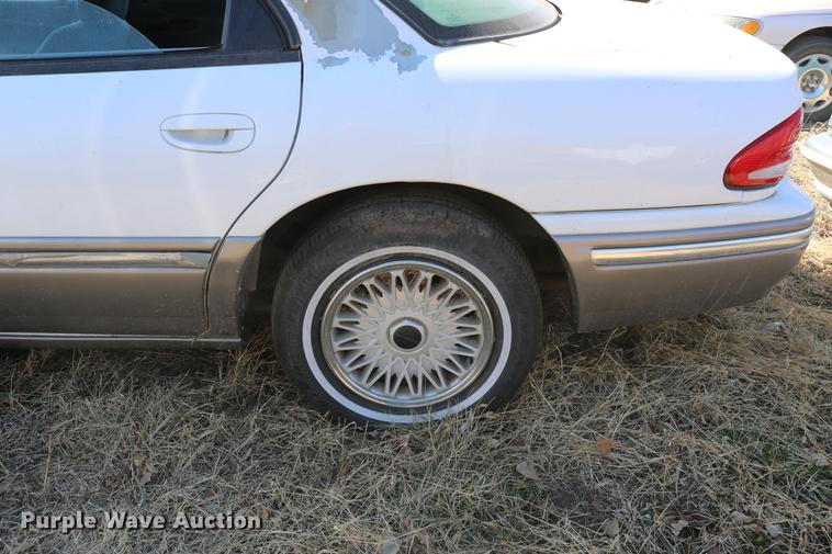 image for item DC7673 1995 Chrysler Concorde