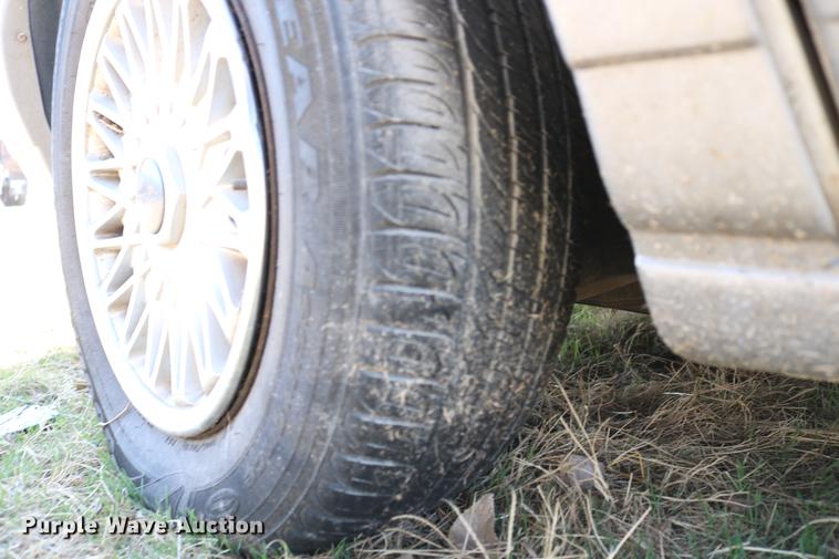 image for item DC7673 1995 Chrysler Concorde