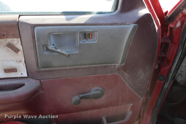 image for item DC7674 1991 Chevrolet S10 Ext. Cab pickup truck