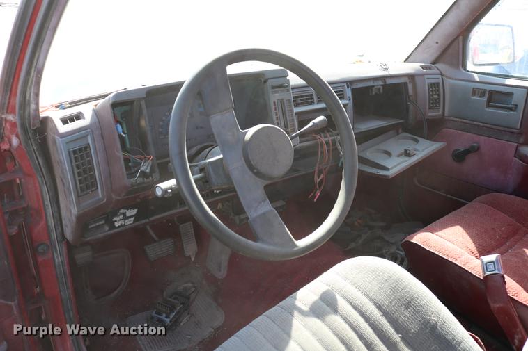 image for item DC7674 1991 Chevrolet S10 Ext. Cab pickup truck