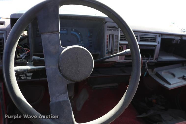 image for item DC7674 1991 Chevrolet S10 Ext. Cab pickup truck