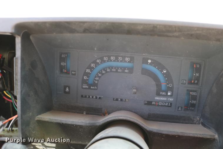 image for item DC7674 1991 Chevrolet S10 Ext. Cab pickup truck