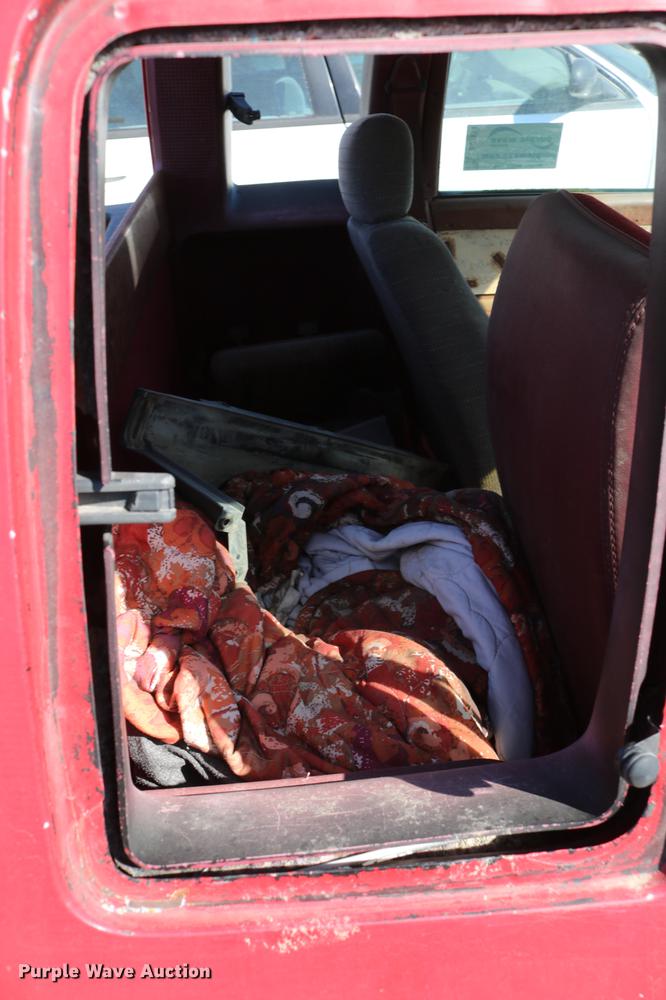 image for item DC7674 1991 Chevrolet S10 Ext. Cab pickup truck